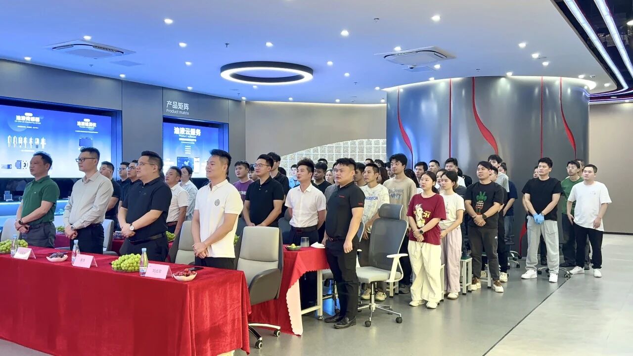 9.3從閱兵看中國智造底氣!智火柴以油品監(jiān)測實(shí)力護(hù)航 “國之重器” 圖2